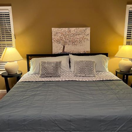 Five Stars Luxury Home Clarksville Luaran gambar